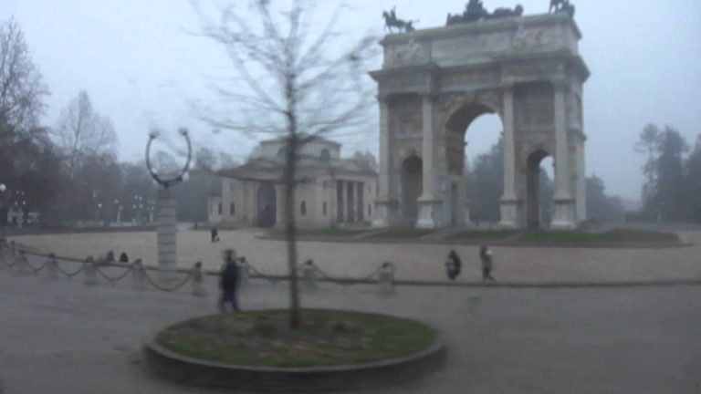Video: Milano da Vedere in tram