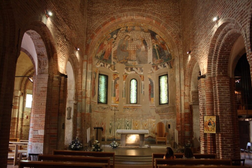 Vizzolo Predabissi - chiesa di Santa Maria in Calvenzano -Incoronazione della vergine