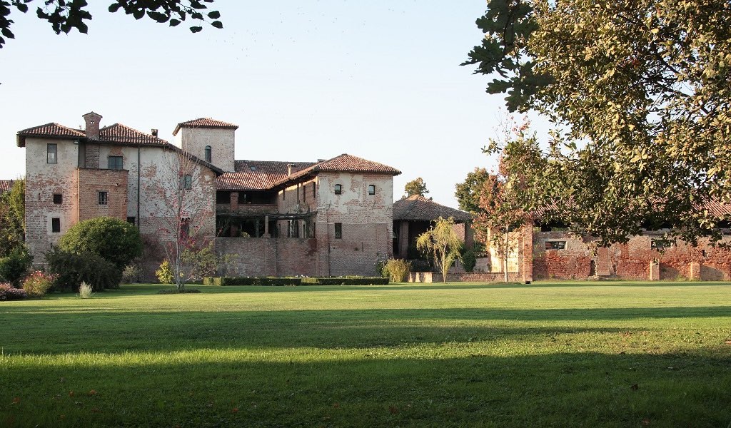 Vernate - Castello di Coazzano