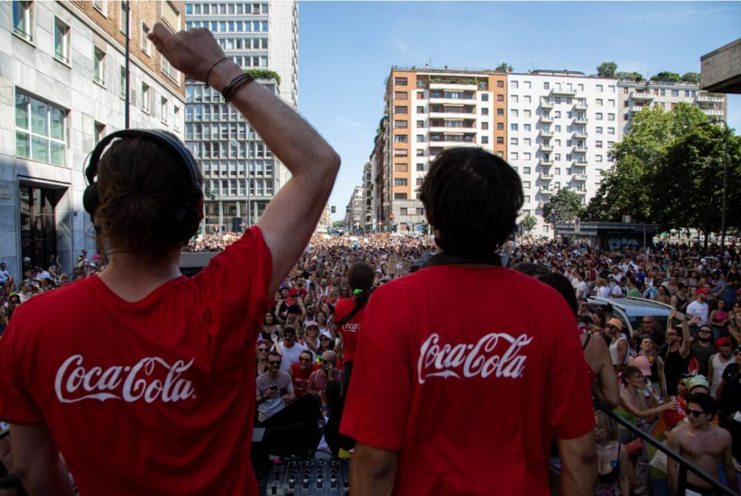 coca cola milano pride - photo.credit: Visual Crew Agency