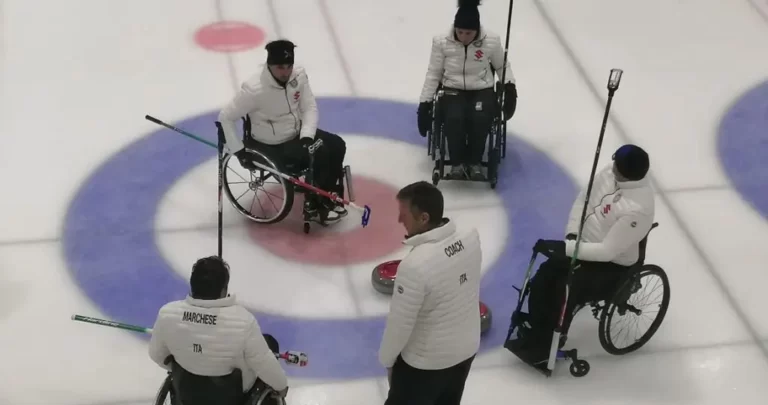 Wheelchair Curling, uno sport di forza, astuzia e precisione