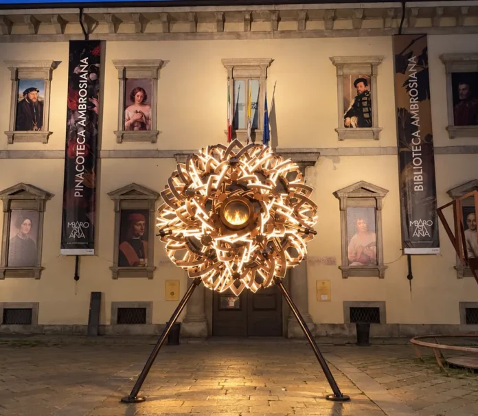 Simulazione del braciere olimpico davanti alla Pinacoteca Ambrosiana in piazza Pio XI a Milano